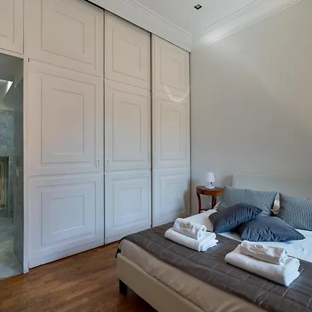 Casa Crispi 33 * 로마