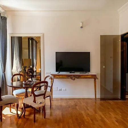 Casa Crispi 33 * Řím